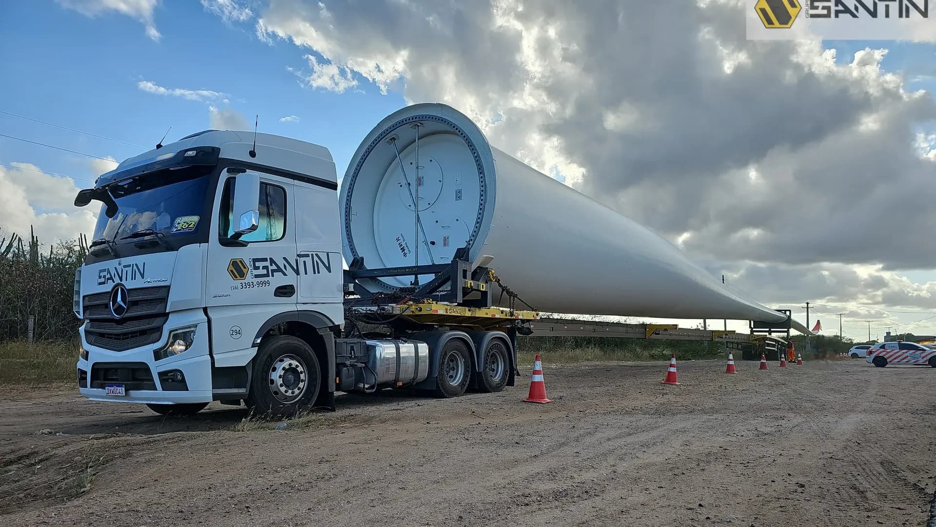 Pá eólica do projeto SPIC na carreta Santin