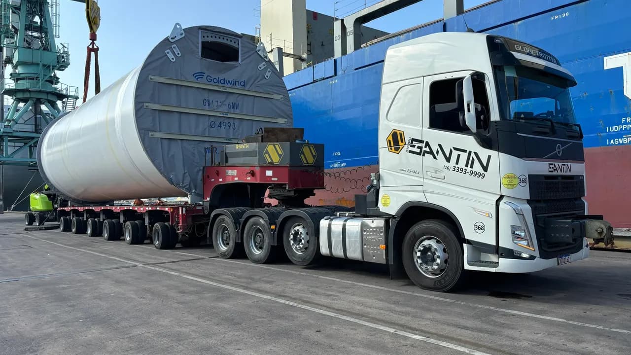 Tramo na carreta de múltiplos eixos